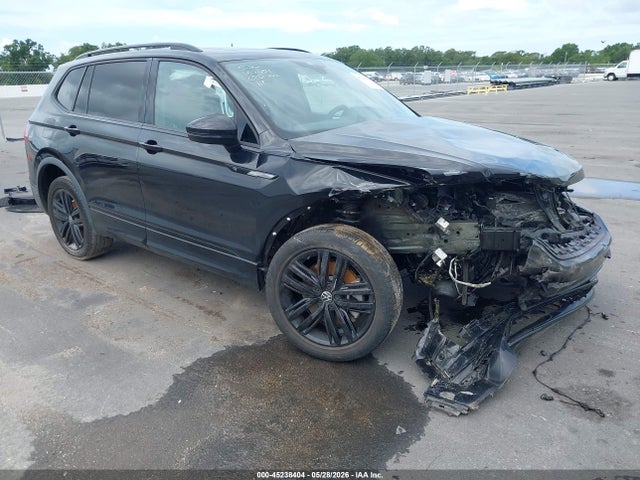 45238404 :رقم المزاد ، 3VVCB7AX2NM133750 vin ، 2022 Volkswagen Tiguan 2.0t Se R-line Black مزاد بيع
