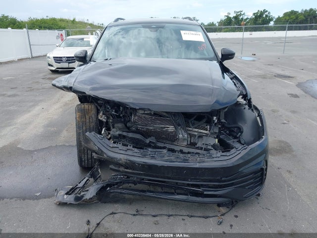 Aukcja sprzedaży 2022 Volkswagen Tiguan 2.0t Se R-line Black, vin: 3VVCB7AX2NM133750, numer aukcji: 45238404