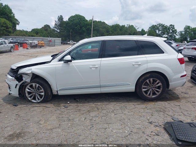 Продажа на аукционе авто 2018 Audi Q7 3.0t Premium, vin: WA1LAAF72JD032960, номер лота: 45238415