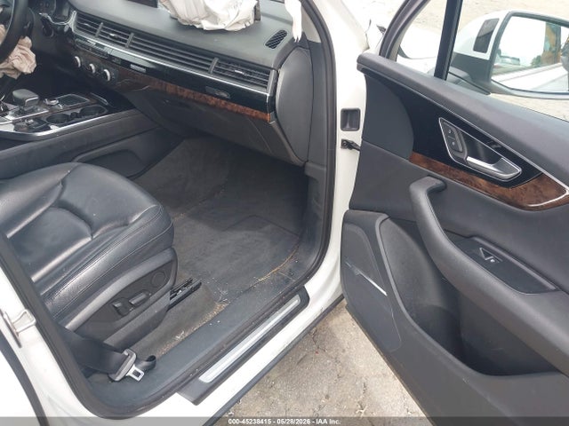 Продажа на аукционе авто 2018 Audi Q7 3.0t Premium, vin: WA1LAAF72JD032960, номер лота: 45238415