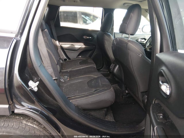 Продажа на аукционе авто 2015 Jeep Cherokee Latitude, vin: 1C4PJMCB2FW745306, номер лота: 45238416