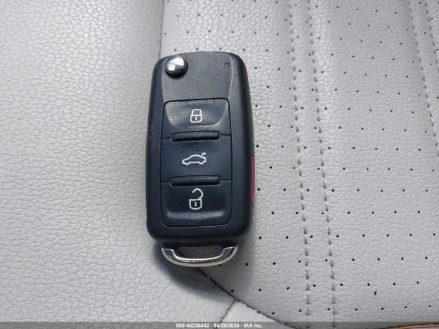 3VWB17AJ1GM220631 Volkswagen Jetta 1.8t Sport
