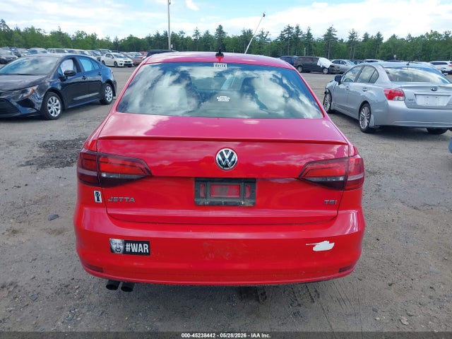 3VWB17AJ1GM220631 Volkswagen Jetta 1.8t Sport