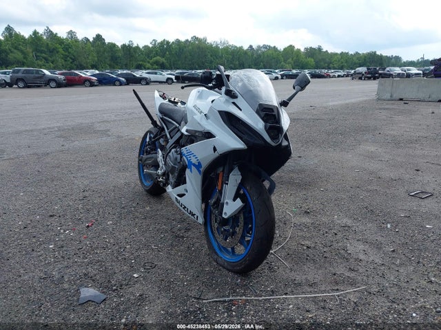 2026 JS1EM13BXT7100500 zdjęcie główne