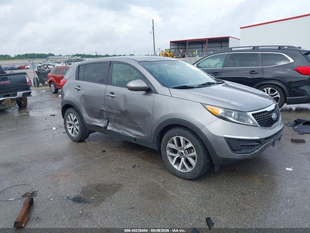 45238454 :رقم المزاد ، KNDPB3AC1F7756181 vin ، 2015 Kia Sportage Lx مزاد بيع