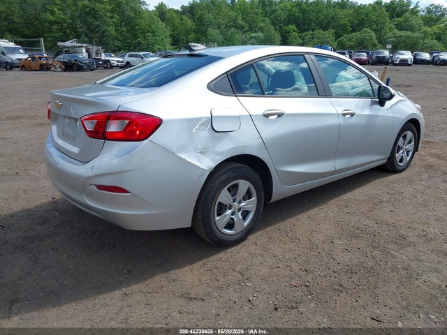 45238455 :رقم المزاد ، 1G1BC5SM8J7196140 vin ، 2018 Chevrolet Cruze Ls Auto مزاد بيع
