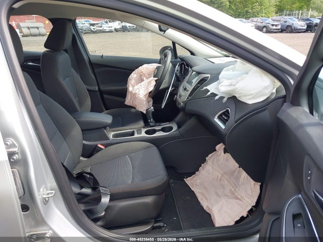 45238455 :رقم المزاد ، 1G1BC5SM8J7196140 vin ، 2018 Chevrolet Cruze Ls Auto مزاد بيع
