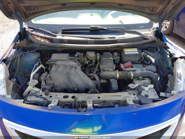 45238593 :رقم المزاد ، 3N1CN7AP8FL812521 vin ، 2015 Nissan Versa 1.6 S/1.6 S+/1.6 Sl/1.6 Sv مزاد بيع