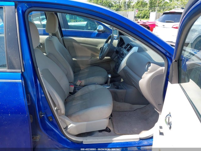 45238593 :رقم المزاد ، 3N1CN7AP8FL812521 vin ، 2015 Nissan Versa 1.6 S/1.6 S+/1.6 Sl/1.6 Sv مزاد بيع