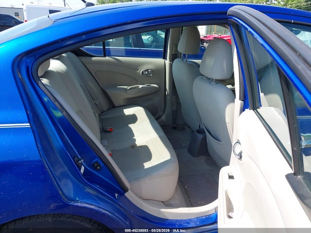 45238593 :رقم المزاد ، 3N1CN7AP8FL812521 vin ، 2015 Nissan Versa 1.6 S/1.6 S+/1.6 Sl/1.6 Sv مزاد بيع
