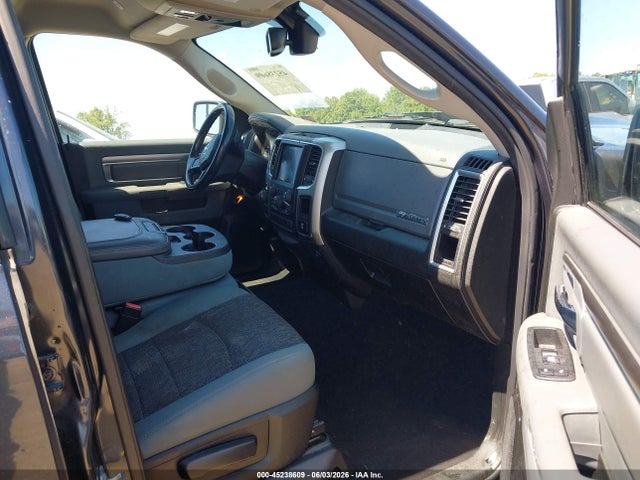 2019 Ram 1500 Classic Big Horn  4x2 6'4 Box მანქანა იყიდება აუქციონზე, vin: 1C6RR6TT2KS701871, აუქციონის ნომერი: 45238609