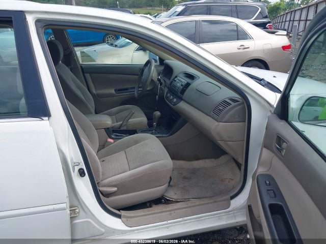 Продажа на аукционе авто 2005 Toyota Camry Le, vin: 4T1BE32K05U627240, номер лота: 45238619