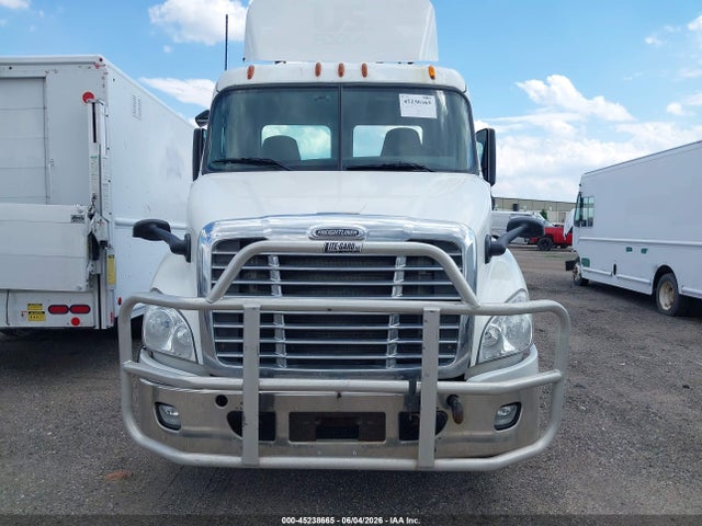 Aukcja sprzedaży 2015 Freightliner Cascadia 113, vin: 1FUJGBDV5FLBW4381, numer aukcji: 45238665