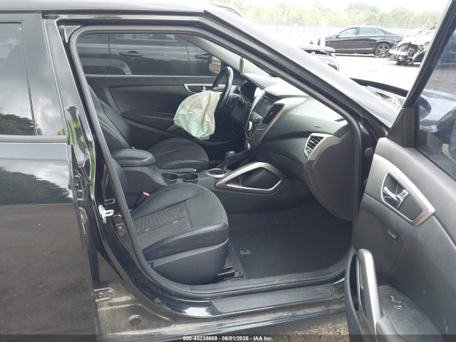 Продажа на аукционе авто 2015 Hyundai Veloster, vin: KMHTC6AD2FU230399, номер лота: 45238669