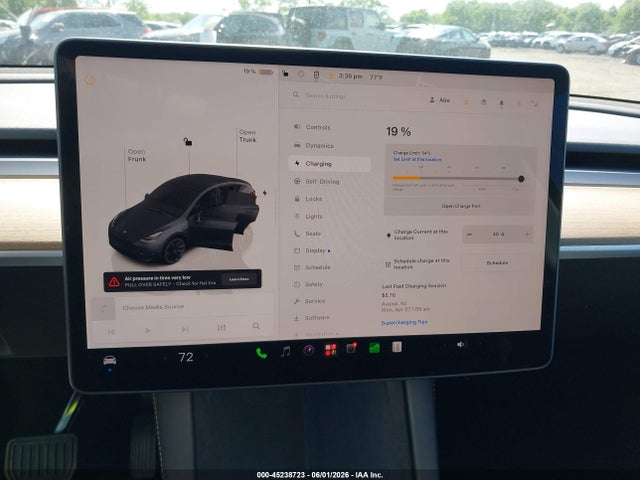 2022 Tesla Model Y Long Range Dual Motor All-wheel Drive მანქანა იყიდება აუქციონზე, vin: 7SAYGDEEXNA009372, აუქციონის ნომერი: 45238723