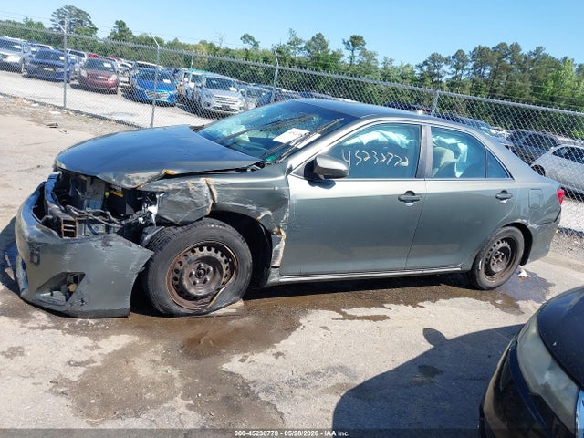 4T4BF1FK2ER438140 Toyota CAMRY LE