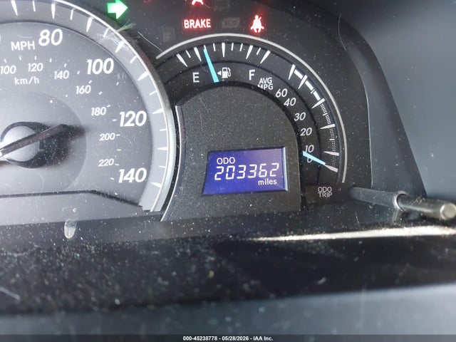 4T4BF1FK2ER438140 Toyota CAMRY LE