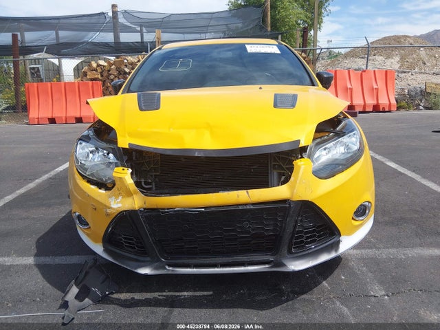 45238794 :رقم المزاد ، 1FADP3L94DL252126 vin ، 2013 Ford Focus St مزاد بيع