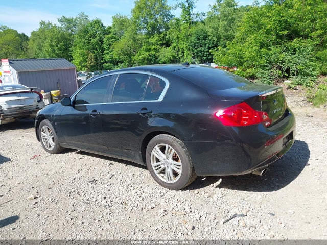 45238857 :رقم المزاد ، JN1CV6AR7FM650625 vin ، 2015 Infiniti Q40 مزاد بيع