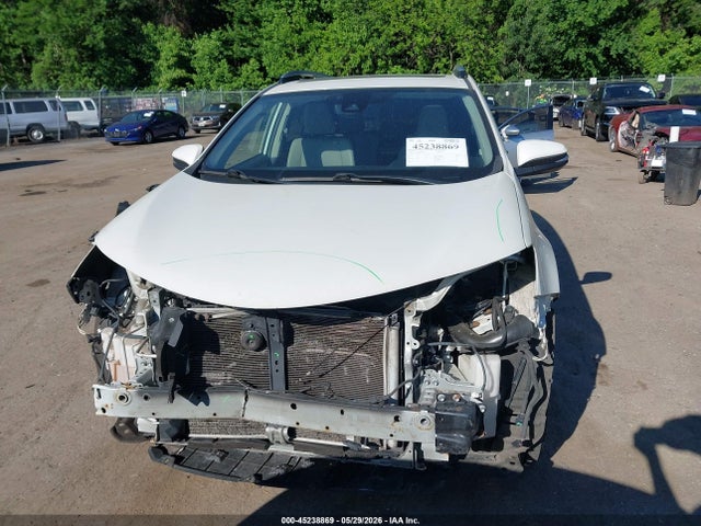 45238869 :رقم المزاد ، JTMDFREV0HJ121142 vin ، 2017 Toyota Rav4 Limited مزاد بيع