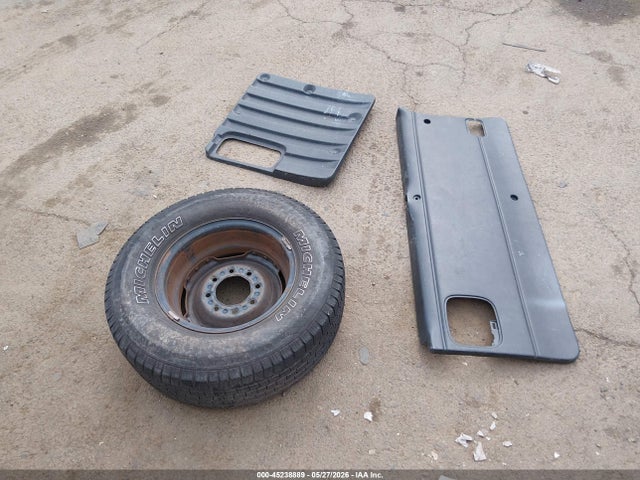 45238889 :رقم المزاد ، 1GCGG29U851131321 vin ، 2005 Chevrolet Express مزاد بيع
