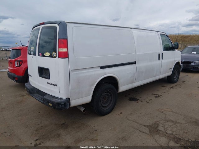 45238889 :رقم المزاد ، 1GCGG29U851131321 vin ، 2005 Chevrolet Express مزاد بيع