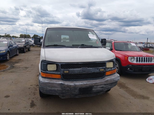45238889 :رقم المزاد ، 1GCGG29U851131321 vin ، 2005 Chevrolet Express مزاد بيع