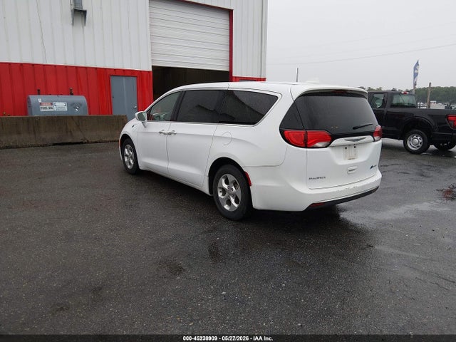 45238909 :رقم المزاد ، 2C4RC1H76HR838220 vin ، 2017 Chrysler Pacifica Hybrid Touring Plus مزاد بيع