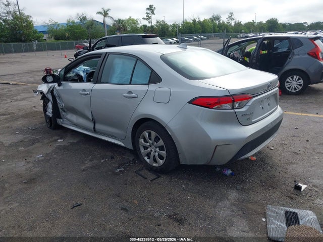 Продаж на аукціоні авто 2022 Toyota Corolla Le, vin: 5YFEPMAE7NP352153, номер лоту: 45238912