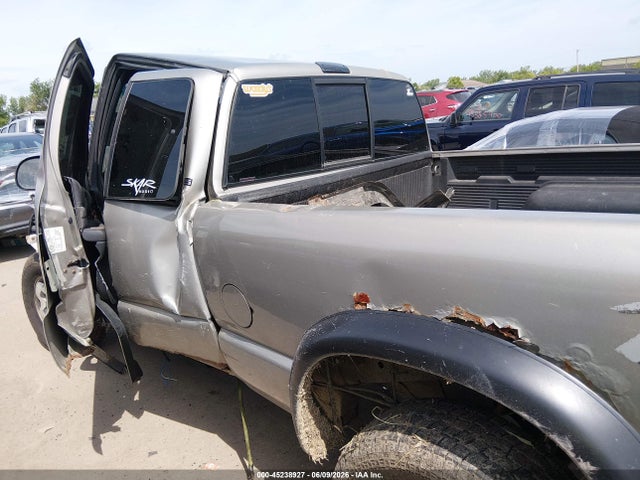 Продажа на аукционе авто 2002 Chevrolet S-10 Ls, vin: 1GCCT19W328191032, номер лота: 45238927