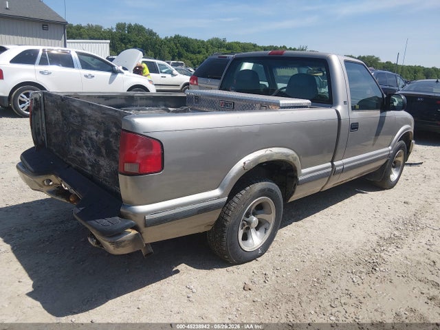 Aukcja sprzedaży 1998 Chevrolet S-10 Ls Fleetside, vin: 1GCCS1448W8254009, numer aukcji: 45238942