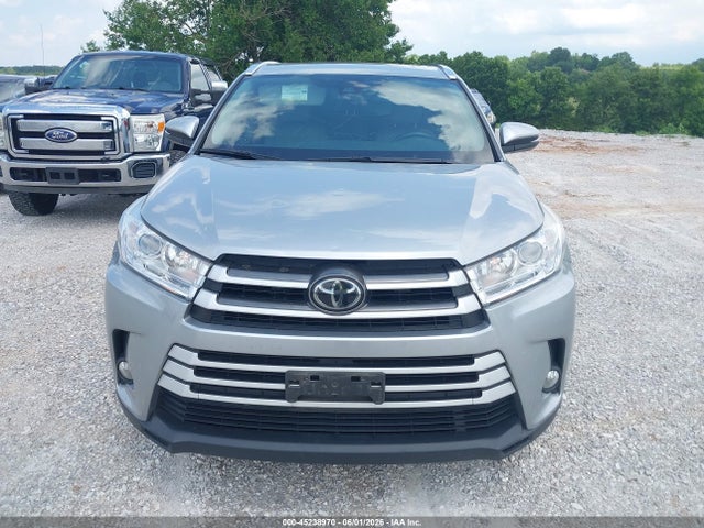 Auction sale of the 2017 Toyota Highlander Xle, vin: 5TDJZRFH0HS442748, lot number: 45238970