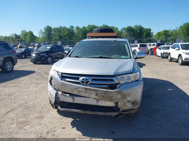 Продаж на аукціоні авто 2011 Toyota Highlander Se V6, vin: 5TDBK3EH2BS057254, номер лоту: 45238997