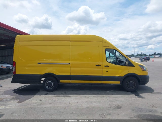 1FTCR3XM8FKB14127 Ford Transit-250