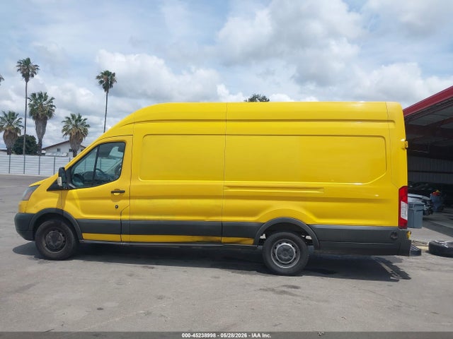 1FTCR3XM8FKB14127 Ford Transit-250