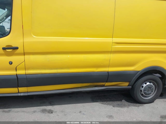 1FTCR3XM8FKB14127 Ford Transit-250