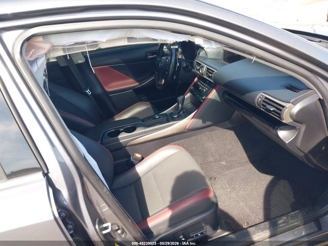 Продаж на аукціоні авто 2018 Lexus Is 300, vin: JTHC81D21J5030456, номер лоту: 45239023