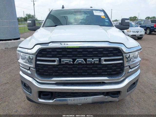 45239026 :رقم المزاد ، 3C6UR5DL7RG338276 vin ، 2024 Ram 2500 Big Horn  4x4 6'4 Box مزاد بيع