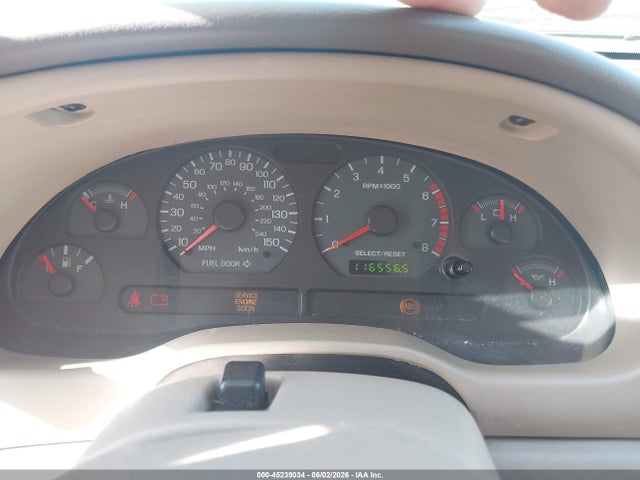 2004 Ford Mustang Gt მანქანა იყიდება აუქციონზე, vin: 1FAFP42X94F150916, აუქციონის ნომერი: 45239034