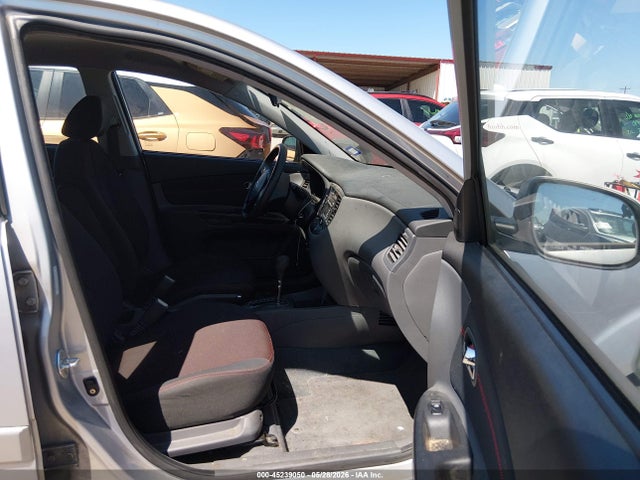 2011 Kia Rio5 Sx მანქანა იყიდება აუქციონზე, vin: KNADH5A39B6814449, აუქციონის ნომერი: 45239050