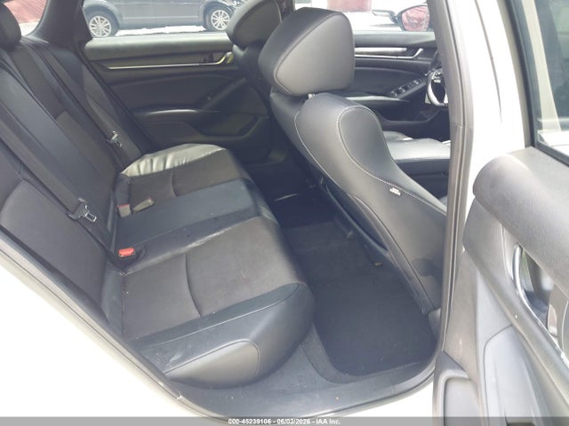 45239106 :رقم المزاد ، 1HGCV1F31JA202011 vin ، 2018 Honda Accord Sport مزاد بيع