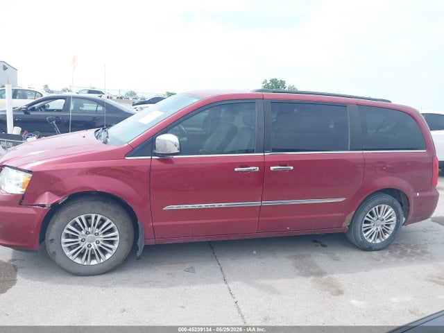 2013 Chrysler Town & Country Touring-l მანქანა იყიდება აუქციონზე, vin: 2C4RC1CGXDR653900, აუქციონის ნომერი: 45239134