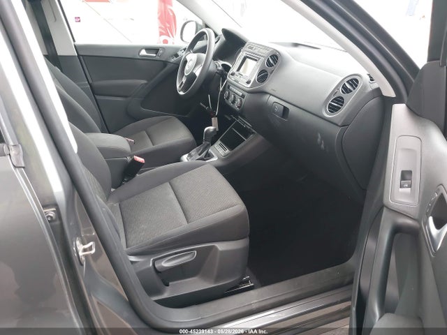 Aukcja sprzedaży 2017 Volkswagen Tiguan 2.0t/2.0t S, vin: WVGAV7AX4HK044363, numer aukcji: 45239143