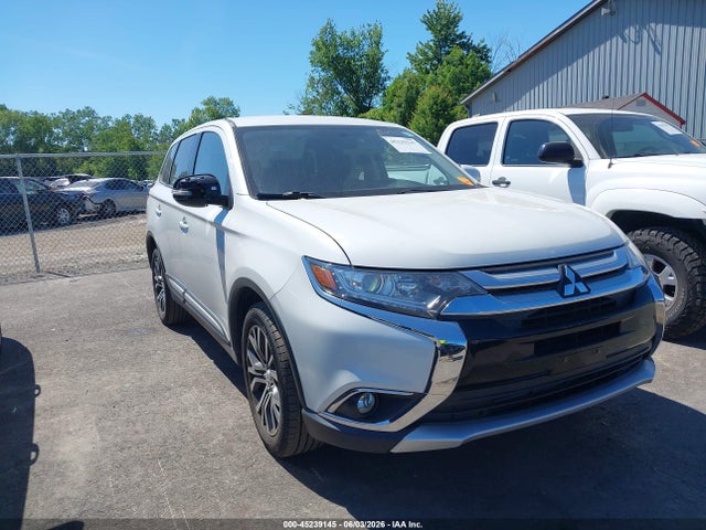 Продаж на аукціоні авто 2016 Mitsubishi Outlander Se, vin: JA4AD3A31GZ043555, номер лоту: 45239145