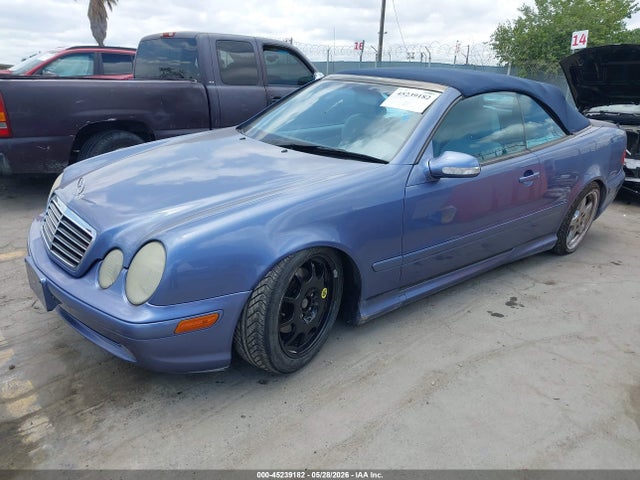 45239182 :رقم المزاد ، WDBLK70G82T121078 vin ، 2002 Mercedes-benz Clk 430 مزاد بيع