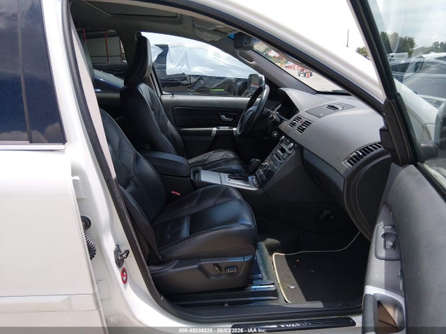 Продажа на аукционе авто 2014 Volvo Xc90 3.2 R-design Platinum, vin: YV4952CT5E1692670, номер лота: 45239220