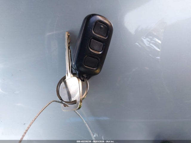 Aukcja sprzedaży 2004 Toyota Camry Le, vin: JTDBE32K440270316, numer aukcji: 45239236