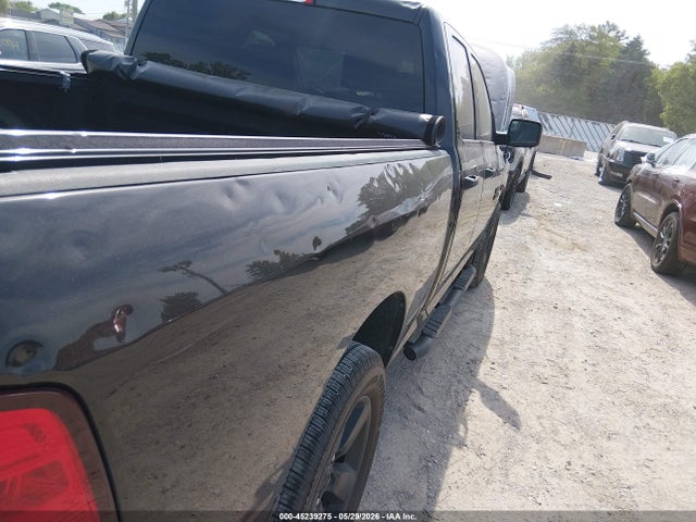 45239275 :رقم المزاد ، 1C6RR7FT5HS837566 vin ، 2017 Ram 1500 Express  4x4 6'4 Box مزاد بيع