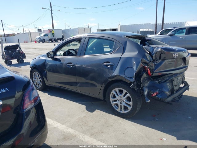 Scion IA 2016 3MYDLBZV5GY118260 Image 13