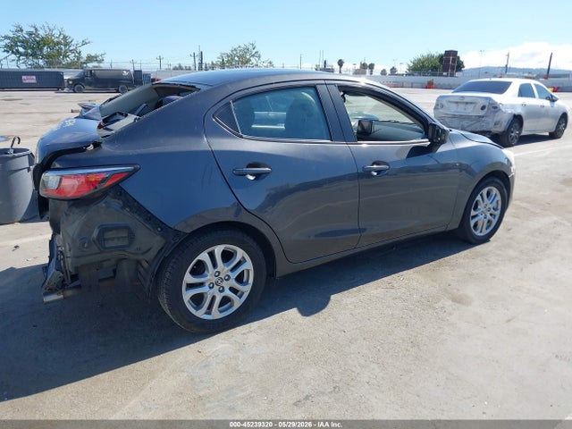 Scion IA 2016 3MYDLBZV5GY118260 Image 4